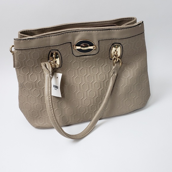 Bundle Dress and Handbag - Picture 7 of 8